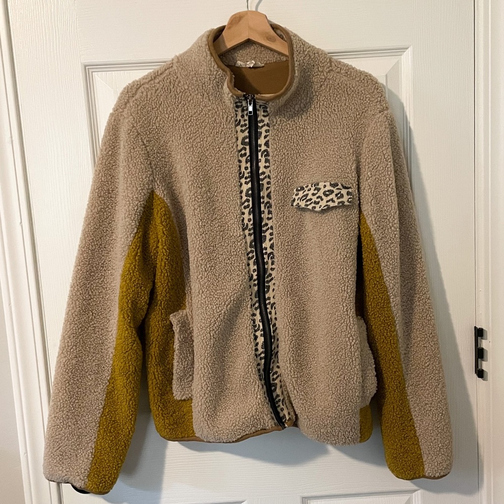 Mystree Colorblock Sherpa Jacket With Cheetah Pri… - image 2